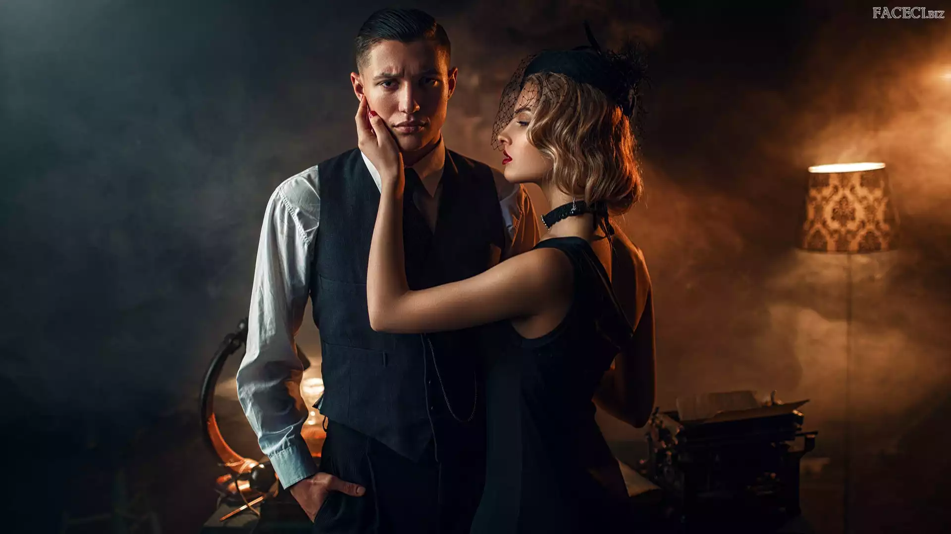 Lampa, Kobieta, Mężczyzna